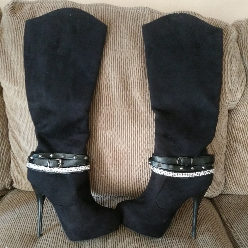 Black boots